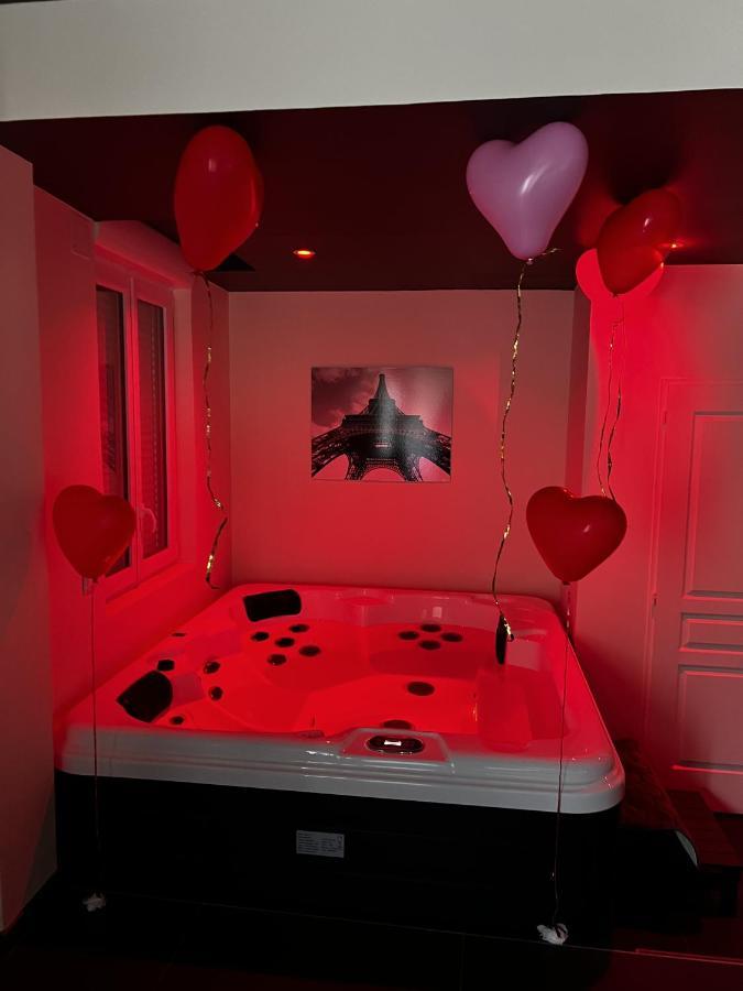 Magnifique Duplex Avec Jaccuzi, Sauna Et Cinema Room Privatif Fontenoy  Exterior photo